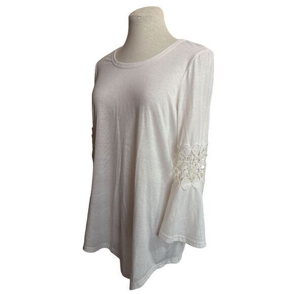 New Directions Off White 3/4 Length Lace Sleeve Asymmetrical Top Size M - Picture 5 of 9